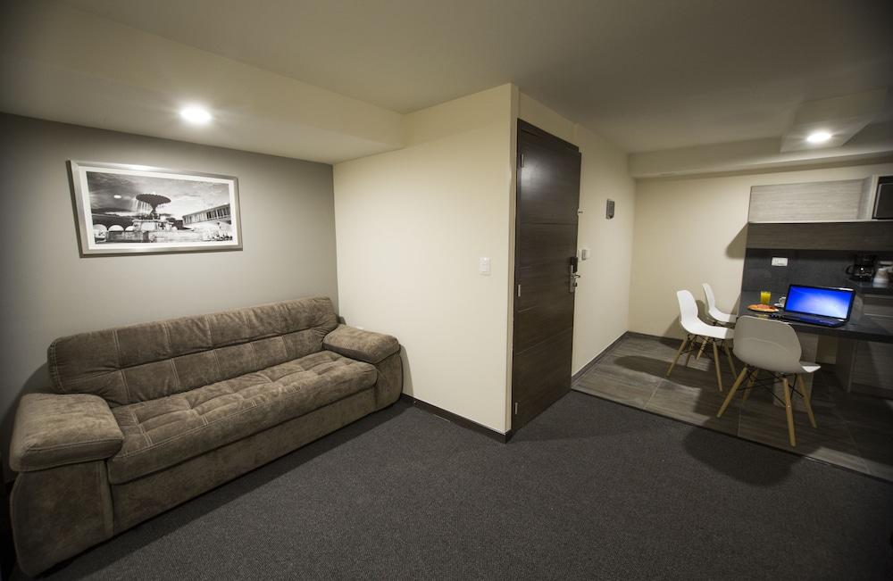 איראפואטו Kasa Hotel & Suites מראה חיצוני תמונה