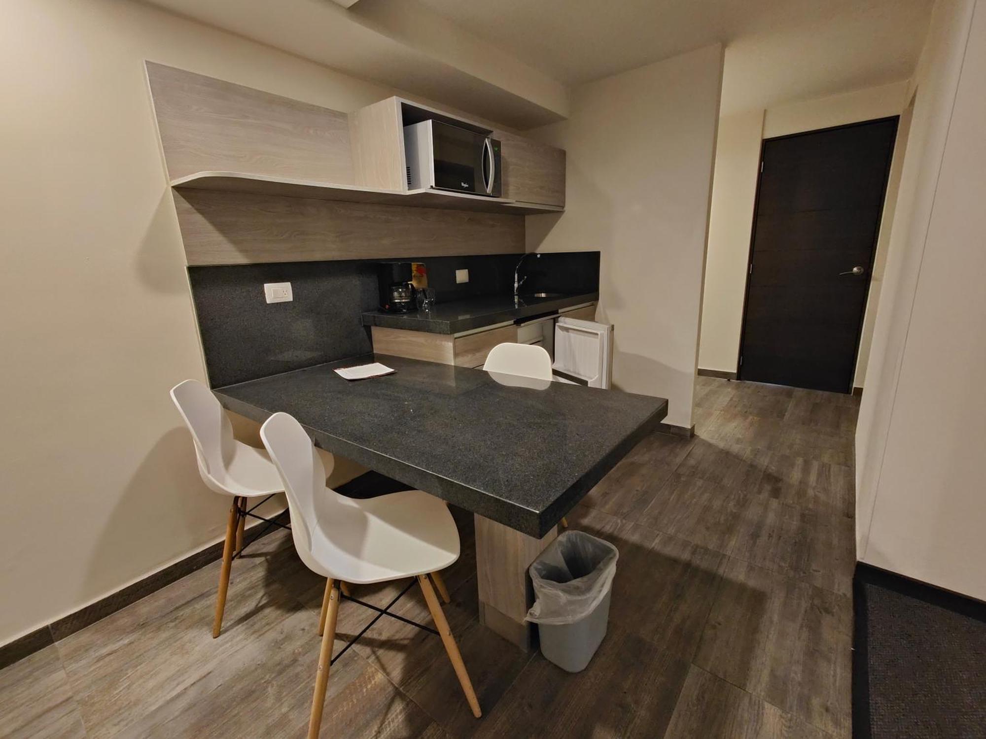 איראפואטו Kasa Hotel & Suites מראה חיצוני תמונה