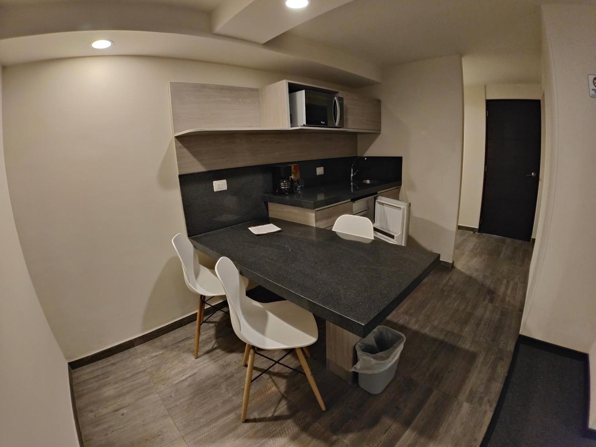 איראפואטו Kasa Hotel & Suites מראה חיצוני תמונה