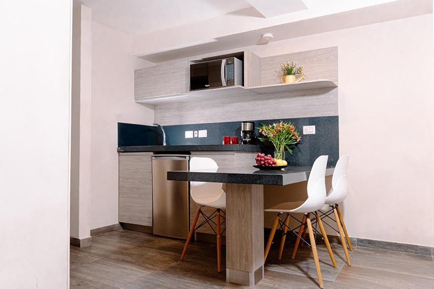 איראפואטו Kasa Hotel & Suites מראה חיצוני תמונה